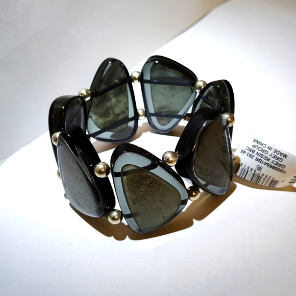 💎 2/$15 STYLE & CO Bead & Resin Chunky Stretch Bracelet (Grey) - Picture 3 of 4